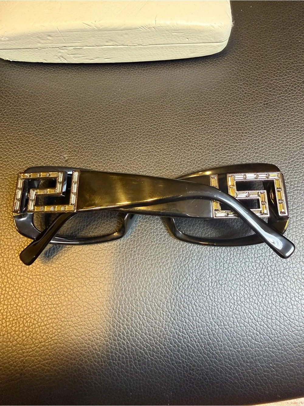 Versace Sunglasses Women Case 4111-B GB1/11 56-17 135 2N Italy Excellent Conditi
